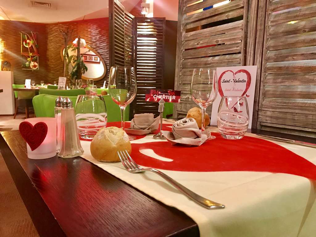 Kyriad Hotel Nevers Centre Restaurante foto