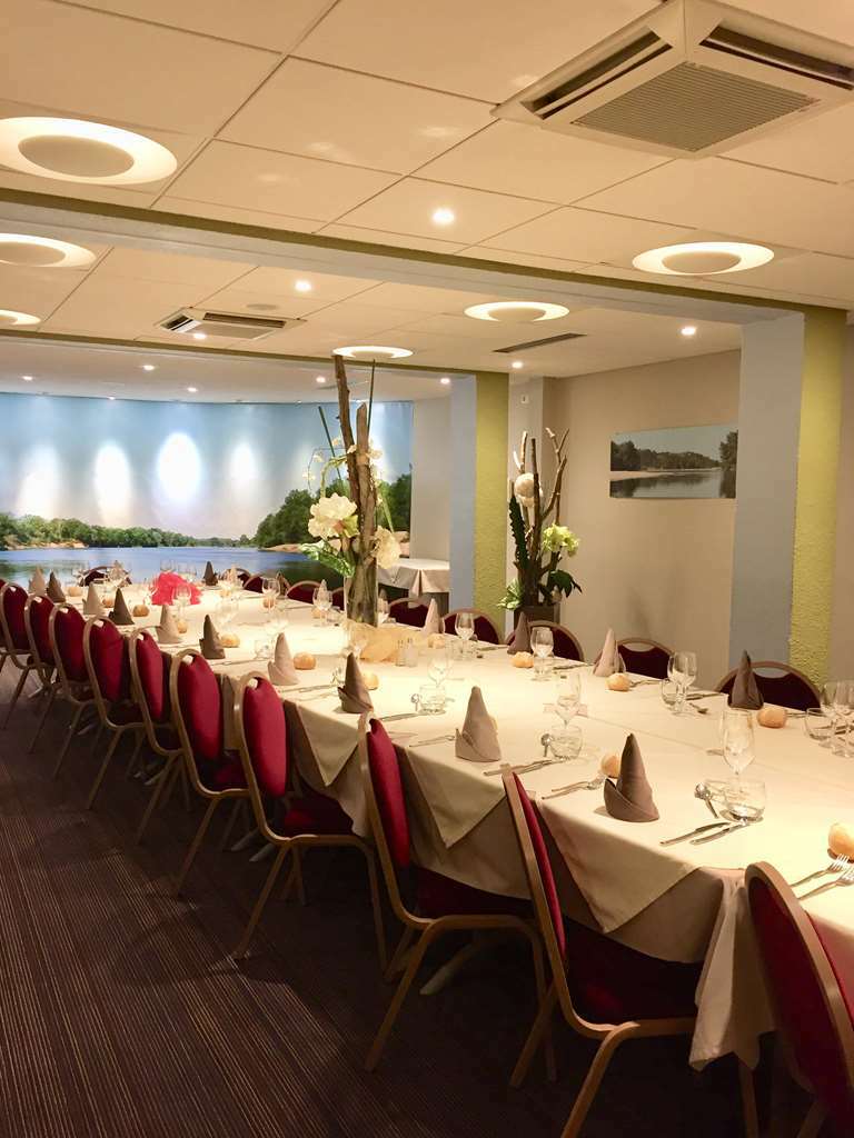 Kyriad Hotel Nevers Centre Restaurante foto